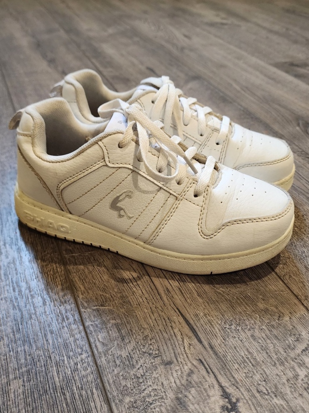 Youth Shaq White Sneakers Size 3 Kids